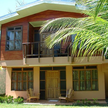 Aparthotel Babilonia à Cahuita Extérieur photo