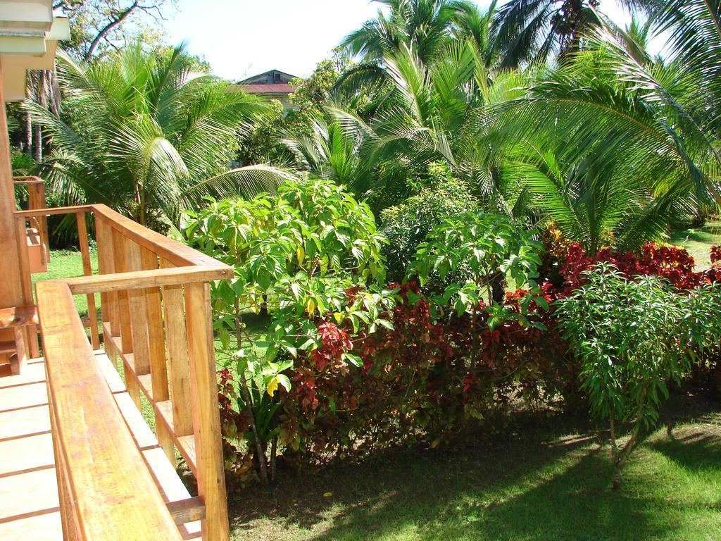 Aparthotel Babilonia à Cahuita Extérieur photo