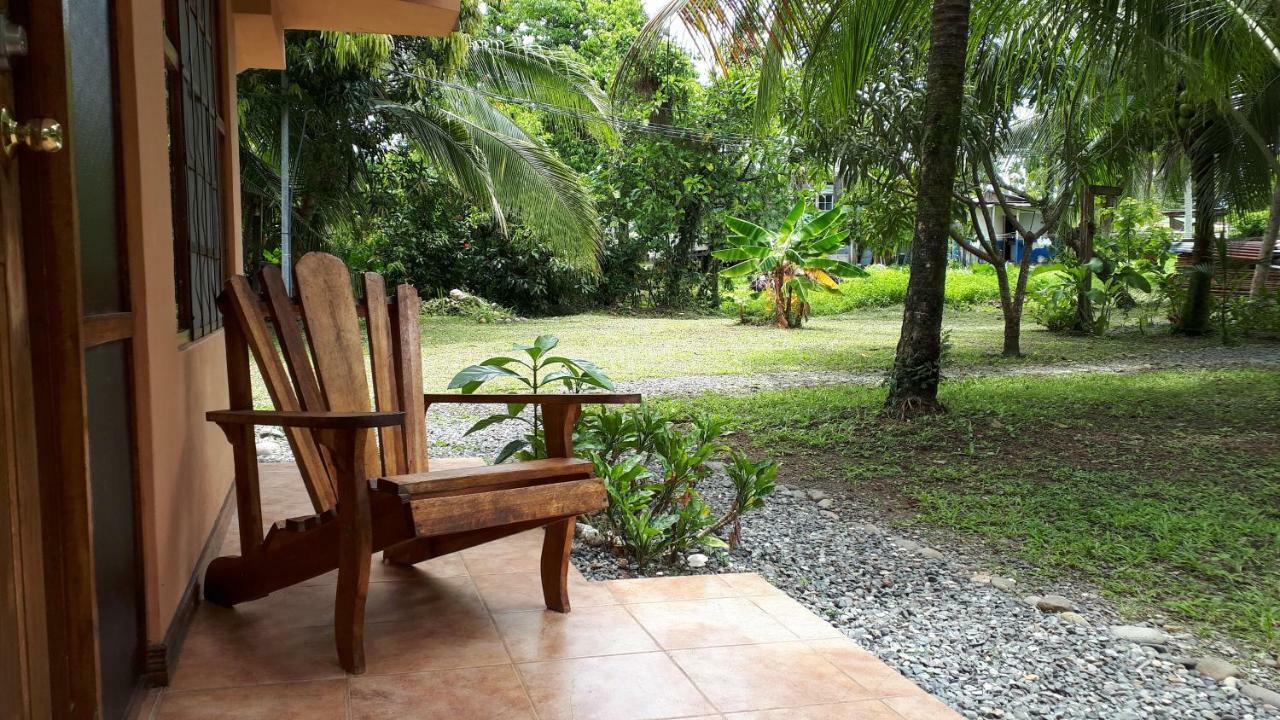 Aparthotel Babilonia à Cahuita Extérieur photo